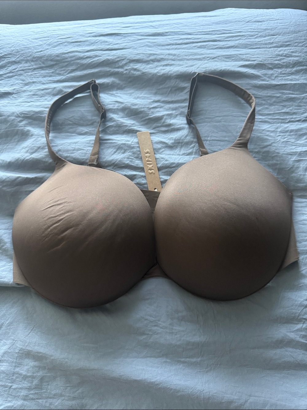 SKIMS Molded T-Shirt Bra in Taupe